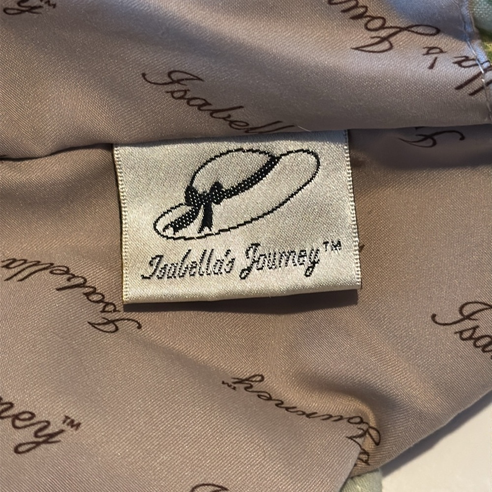 Isabella’s Journey Tea Rose Tote with Ribbon Floral Print - Picture 6 of 13